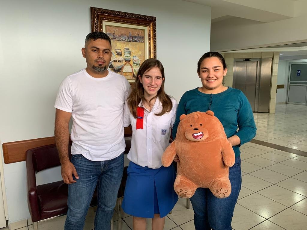 Operacion a paciente infantil con epilepsia refractaria 12